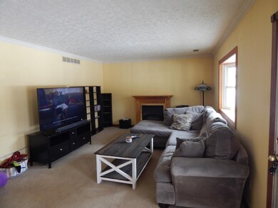 6322 Lakota Meadows Dr, Liberty Township, OH 45044 - photo 3