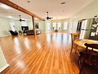 Living/ Dining
