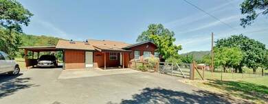 6709 Cypress Dr, Central Point, OR 97502 - photo 2