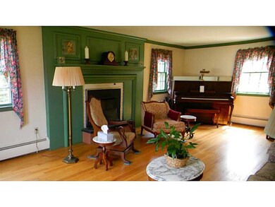 32 Terrace Dr, Bristol, RI 02809 - photo 4