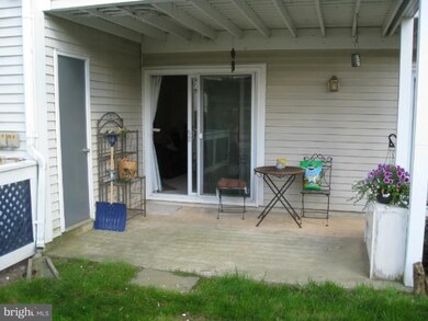 12927 Grays Pointe Rd unit 12927A, Fairfax, VA 22033 - photo 2