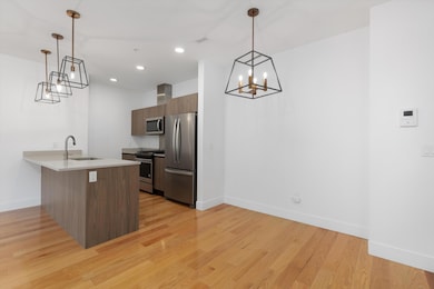 10-218 W Kingsley St007