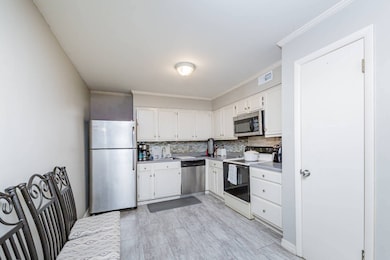 4334 Arrow Tree Dr unit I, Saint Louis, MO 63128 - photo 3