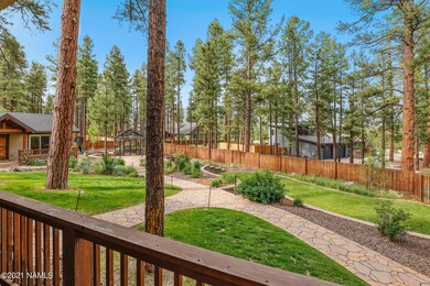 2040 N Cobblestone Circle-026