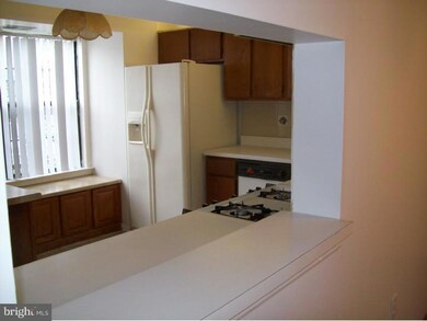 4 Oneill Ct, Lawrence Township, NJ 08648 - photo 2