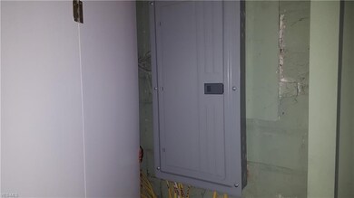 19512 Shawnee Ave, Cleveland, OH 44119 - photo 5