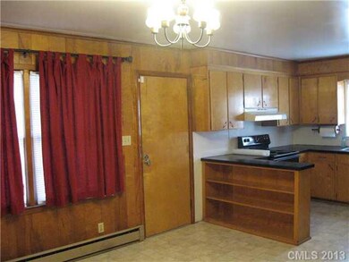 Kitchen - Combination kitchen and large family roo