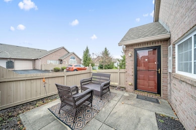 12-web-or-mls-A7408882