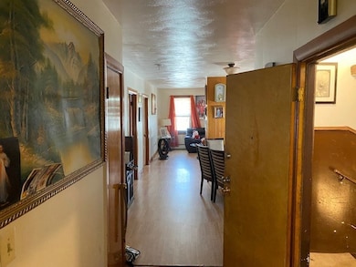 27 Melton St, Pawtucket, RI 02860 - photo 3