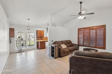 4-web-or-mls-W Mohawk Ln-S2608-004