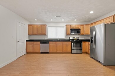382 Walnut St unit 103, Lynn, MA 01905 - photo 5