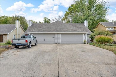 2416 Lancaster Dr, Lawrence, KS 66049 - photo 4