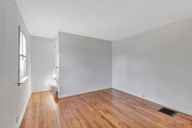 2324 Langdon Farm Rd, Cincinnati, OH 45237 - photo 2