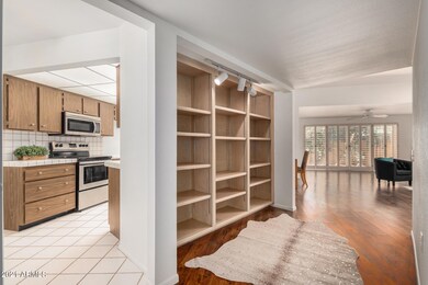 14012 N Palm Ridge Dr W, Sun City, AZ 85351 - photo 4