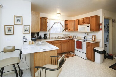 2695 hickory nut-106