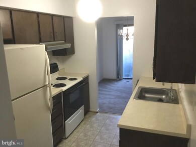 9302 Bathgate Ct, Montgomery Village, MD 20886 - photo 4