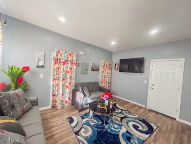 676 S 20th St, Newark, NJ 07103 - photo 5