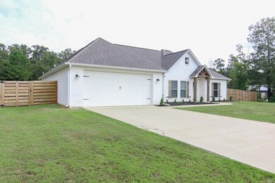 150 Lillian, Texarkana, TX 75501 - photo 2
