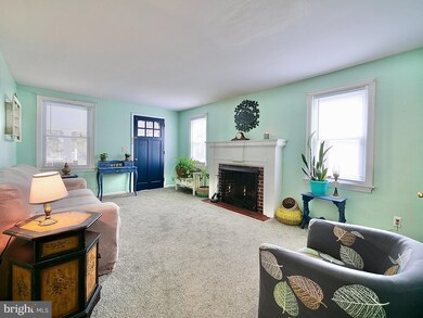 114 E Avon Rd, Brookhaven, PA 19015 - photo 2