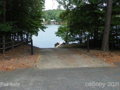 111 Lago Vista Dr unit 1, New London, NC 28127 - photo 5