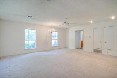 1015 W Westhill Dr, Cleburne, TX 76033 - photo 5