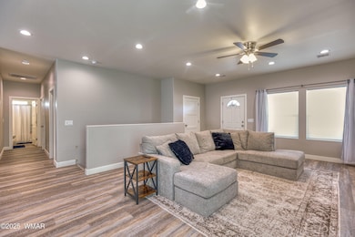 012_photo_12_799_cobble_lane_taylor_lind