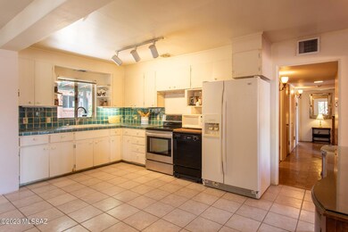 2510 E Kleindale Rd, Tucson, AZ 85716 - photo 5