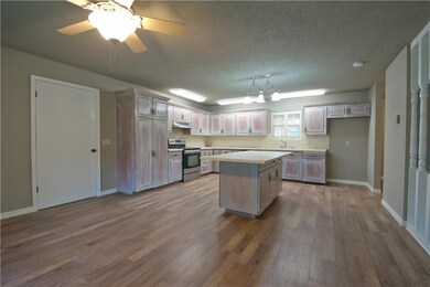 2014 S 16th St, Rogers, AR 72758 - photo 3