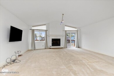 05-Living Room-DW-1664