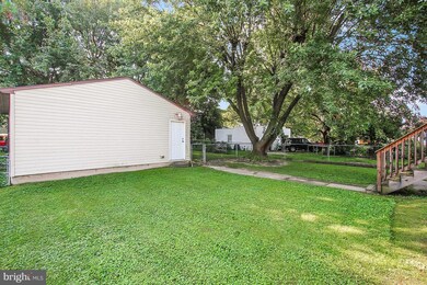 305 Mace Ave, Essex, MD 21221 - photo 6
