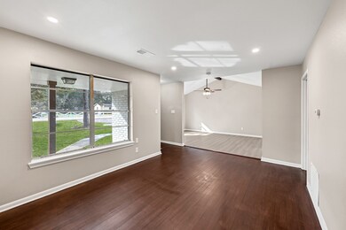 5905 Patridge Dr, Pearland, TX 77584 - photo 4