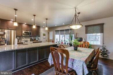 6209 Frontier Ct, Sykesville, MD 21784 - photo 7