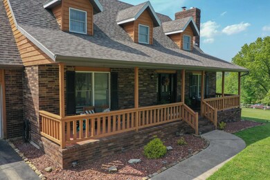 1673 W Country