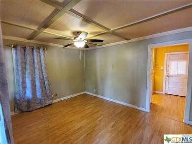 402 Saltillo St, San Marcos, TX 78666 - photo 3