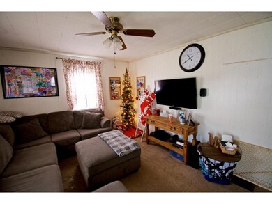 909 Hopson St, Johnson City, TN 37601 - photo 5