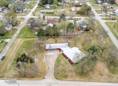 713 N Washington St, Grand Saline, TX 75140 - photo 6