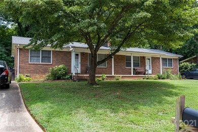 308 Holland Cir, Statesville, NC 28677 - photo 4