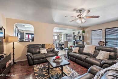 06-Living Area