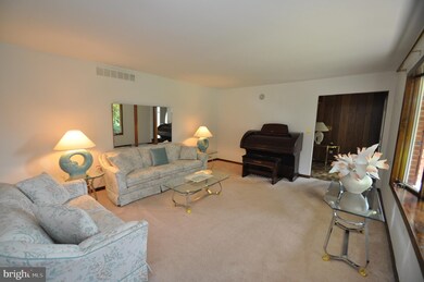 5658 French Ave, Sykesville, MD 21784 - photo 4