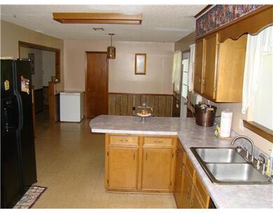 414 Choctaw Dr, Pineville, LA 71360 - photo 4