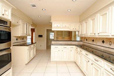 12439 Oak Park Dr, Houston, TX 77070 - photo 5