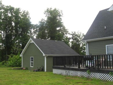 179 Upper Alsup Rd, Tennessee Ridge, TN 37178 - photo 3