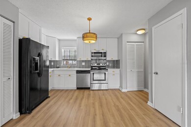 317 E Amelia St unit 4, Orlando, FL 32801 - photo 6