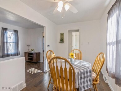 21 E Mckinley Ave, Des Moines, IA 50315 - photo 5