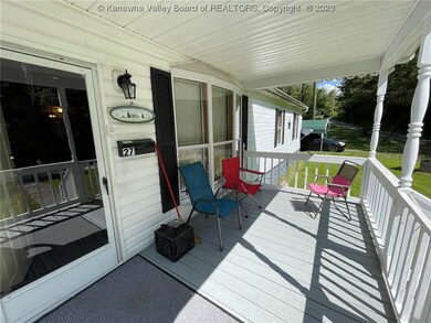 27 Triplett Rd, Branchland, WV 25506 - photo 5