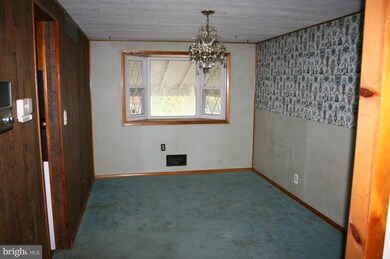 1003 Kayden Ln, Essex, MD 21221 - photo 5