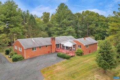 2604 Thomas Jefferson Pkwy, Charlottesville, VA 22902 - photo 3