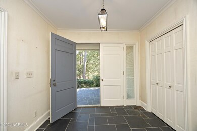 08Foyer