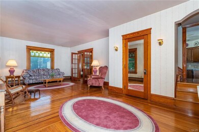 302 Penn St, Emmaus, PA 18049 - photo 4