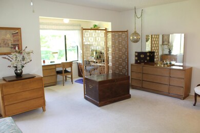 Master bedroom office area